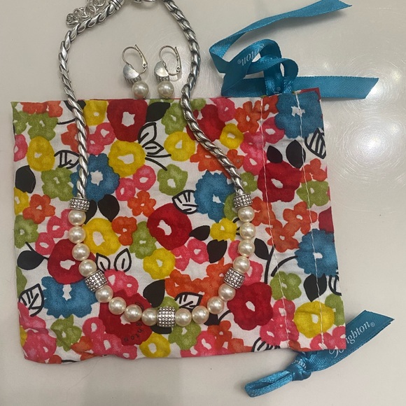 Brighton pearl necklace and earrings. - Picture 2 of 2